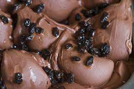Choco ron con pasas